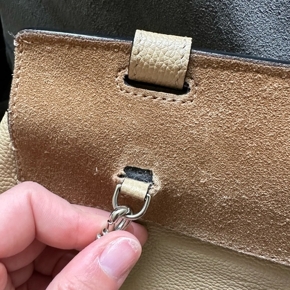 Marc Jacob’s Large Leather Waverly Bag - Picture 13 of 16